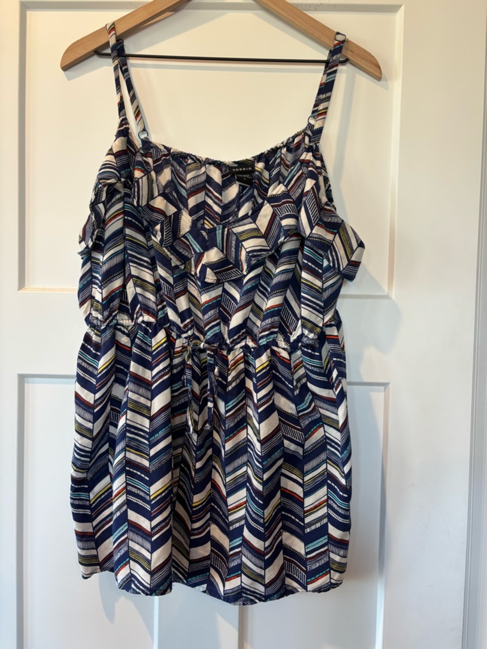 Torrid Women’s Plus 3 Chevron Print Challis Ruffle Babydoll Top 3X Navy Boho